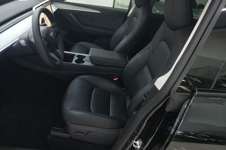 Used Tesla Model Y 2024 Rear-Wheel-Drive Version