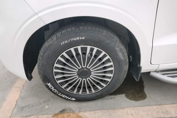 Used Wuling Hongguang V 2022 1.5L Jingqu Edition Electric-Assist LAR