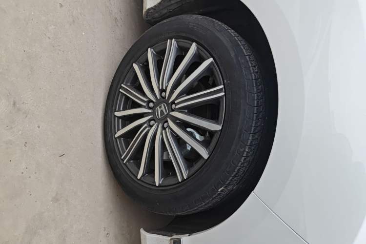 Used Honda Elysion 2022 2.0L eHEV Luxury First Edition Right Front Wheel Hub