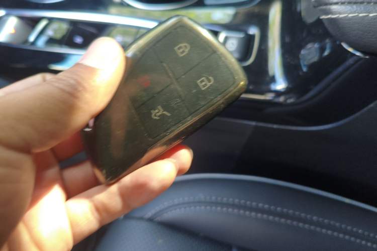 Used Buick Envision 2023 Encore S 652T Two-Wheel-Drive Luxury Model