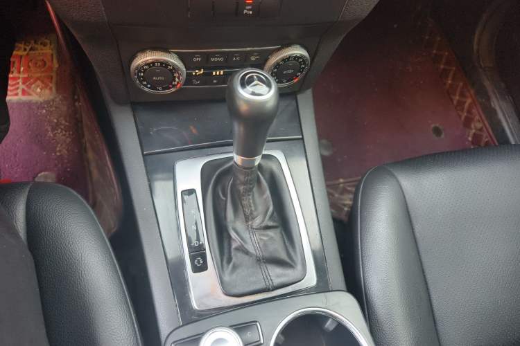 Used Mercedes-Benz GLK-Class 2011 GLK 300 4MATIC Fashion Model