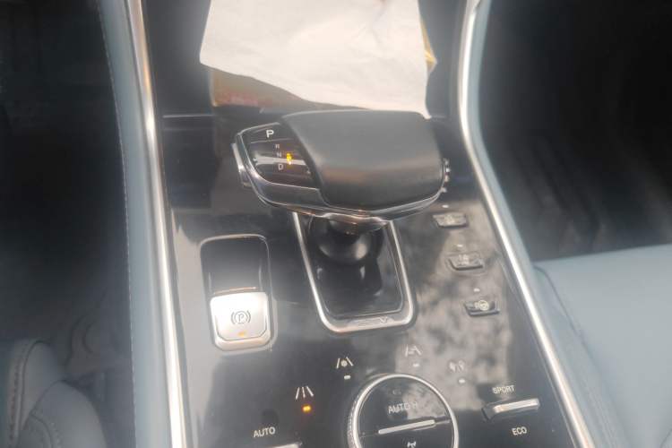 Used CHANGAN CS75 New Energy 2018 1.5T PHEV Navigation Model Gear Lever