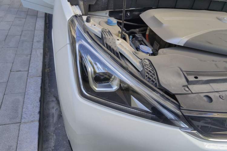 Used AION Trumpchi GE3 2018 530 Internet Premium Edition
