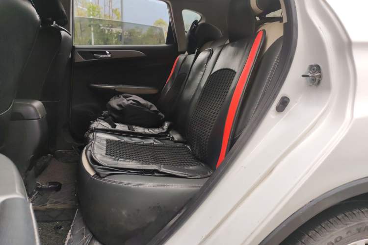 Used Changan CS35 2017 1.6L Manual Luxury Model
