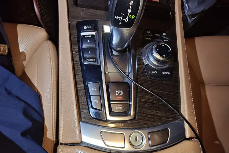 Used BMW 7 Series 2009 730Li Luxury Model Gear Lever