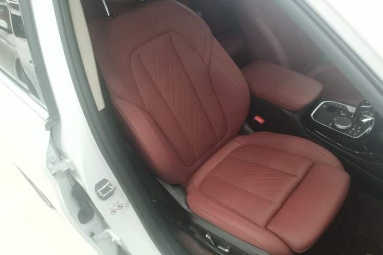 Used BMW X3 2023 xDrive25i M Sport Package Right Front Seat