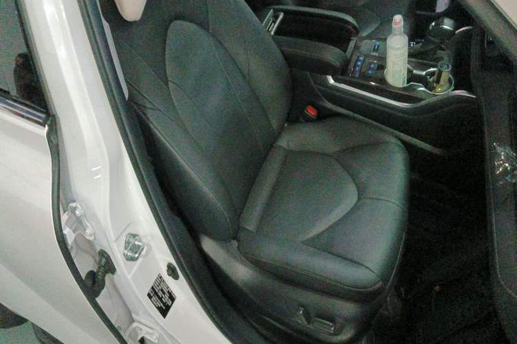 Used Toyota Highlander 2022 Dual-Engine 2.5L Four-Wheel Drive Supreme Edition 7-Seater Right Front Seat