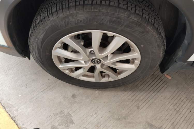 Used Nissan X-Trail 2022 Revised Version 2.0L Two-Wheel Drive Smart Connect Premium Edition