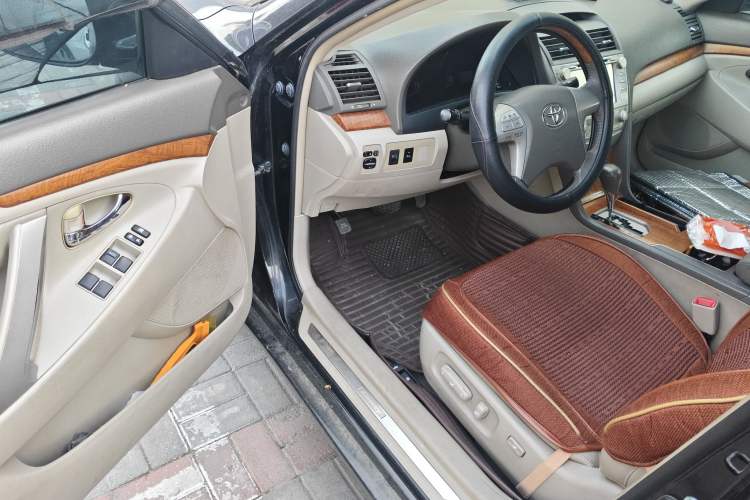 Used Toyota Camry 2011 200G Classic Anniversary Edition
