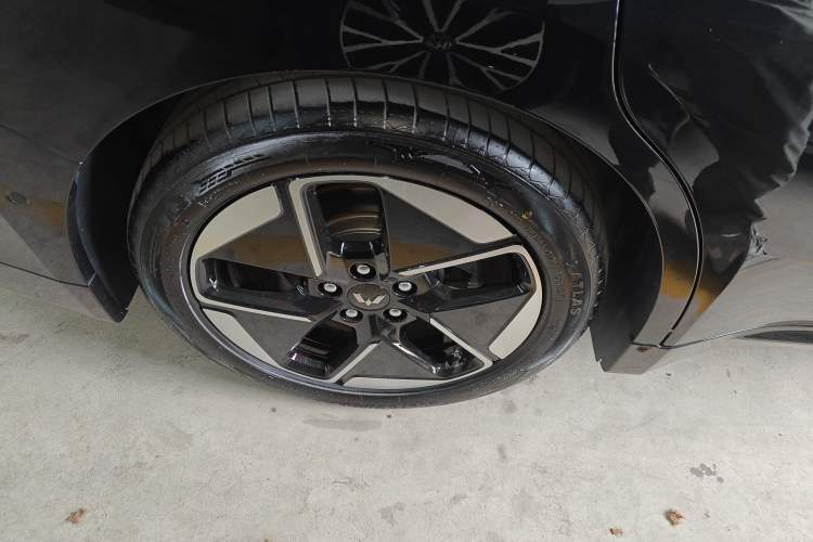 Used Wuling Xingguang 2025 610 km Smart Flagship Version Exterior 5