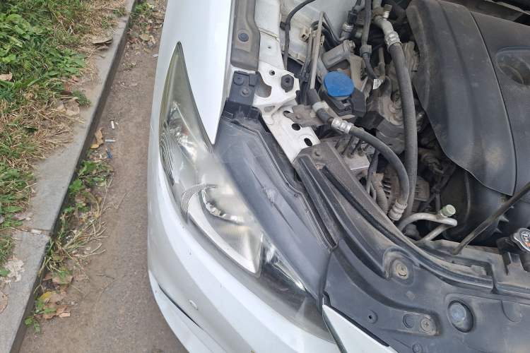 Used Mazda Atenza 2014 2.0L Blue Sky Fashion Edition Right Front Headlight