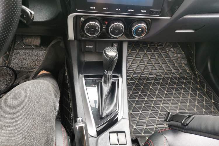 Used Toyota Levin 2017 Revised 185T CVT Elite Edition China V Standard Gear Lever