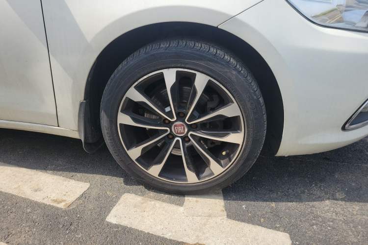 Used Fiat Viaggio 2012 1.4T Automatic Enjoyment Edition
