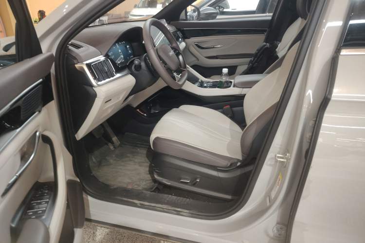 Used BYD Song PLUS New Energy 2025 EV Intelligent Driving Version 520km Premium Model