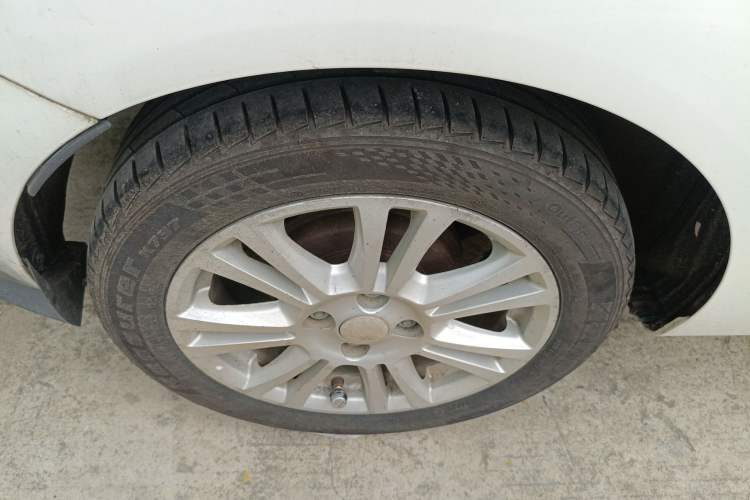 Used Ford Fiesta 2013 Sedan 1.5L Manual Fashion Edition Exterior 5