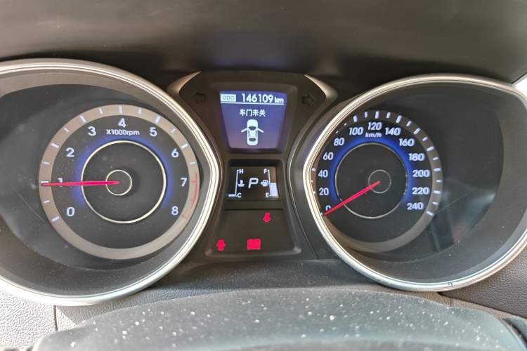 Used Hyundai Elantra (5th Generation / Langdong) 2015 1.6L Automatic Luxury Model Instrument Cluster