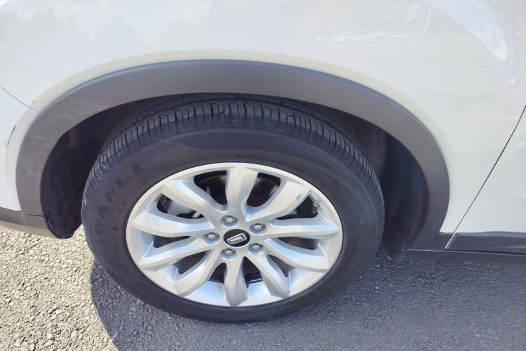 Used Bestune T33 2019 1.6L Automatic Luxury Version China V Emission Standard Left Front Wheel Hub