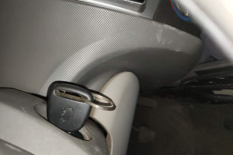 Used Chevrolet Sail 2013 Sedan 1.2L Manual Warm Edition Vehicle Key