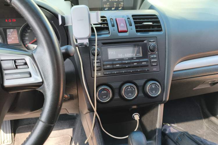 Used Subaru XV 2012 2.0i Luxury Edition
