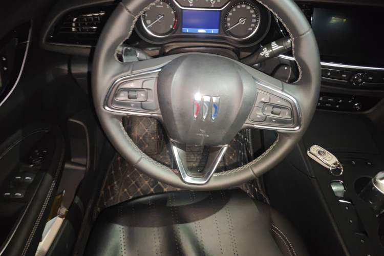Used Buick Regal 2024 25T Deluxe Edition Steering Wheel