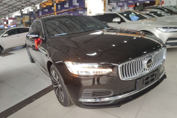 Used Volvo S90 New Energy 2025 Plug-in Hybrid Four-Wheel Drive Long-Range Zhiyi Luxury Edition
