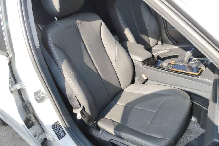 Used BMW 3 Series 2016 316i Fashion Model
