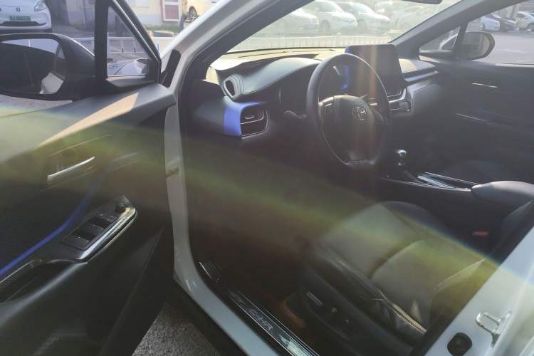 Used Toyota C-HR 2020 2.0L Leading Edition