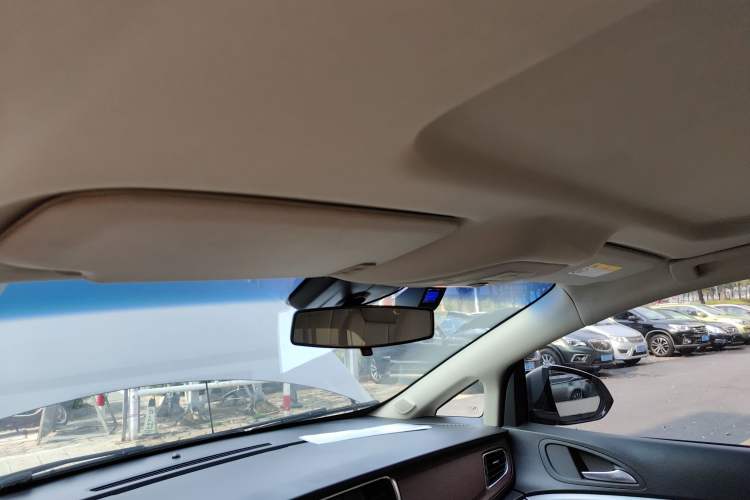 Used Buick GL8 2018 28T Comfort Model China VI Standard
