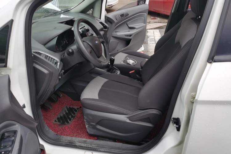 Used Ford EcoSport 2017 1.5L Manual Comfort Model Driver Seat