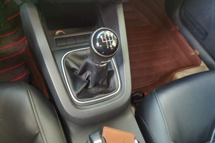 Used Volkswagen Sagitar 2014 1.6L Manual Comfort Model
