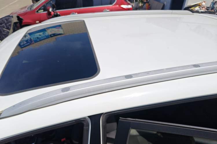 Used Chery Tiggo 3 2015 1.6L CVT ZhiShang Commemorative Edition
