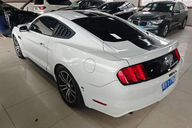 Used Ford Mustang 2015 2.3T Performance Edition
