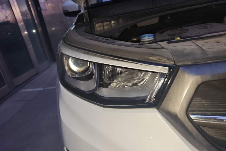 Used Changan CS55 2017 1.5T Manual Colorful Edition
