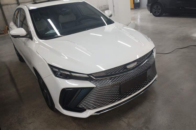 Used Geely Auto Emgrand L HiP 2022 1.5TD-DHT Pro 100KM Super Rui Front Right 45 Deg