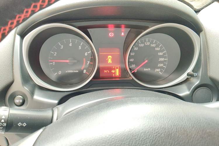 Used Mitsubishi ASX 2016 1.6L Manual Two-Wheel Drive Entry Version
