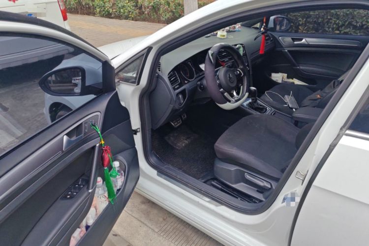 Used Volkswagen Golf 2017 280TSI Automatic R-Line Million-Vehicle Commemorative Edition