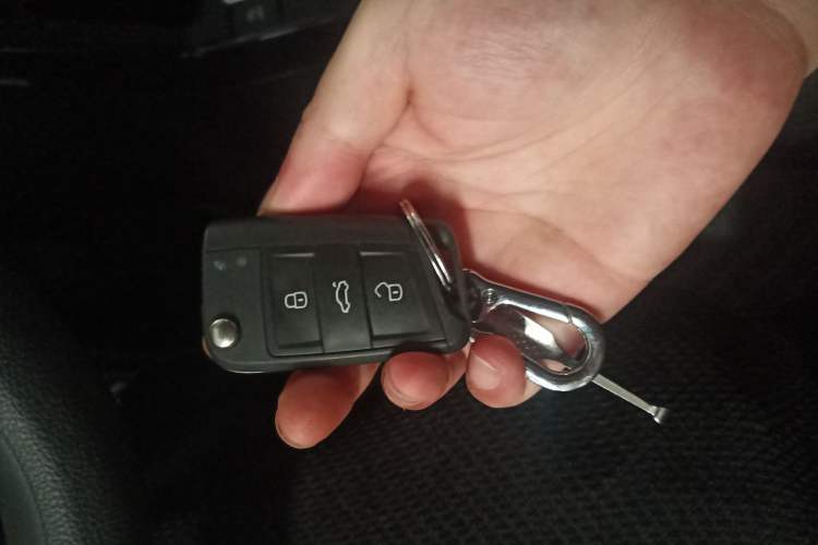 Used Volkswagen Lavida 2025 New Sharp 1.5L Outstanding New Edition Vehicle Key