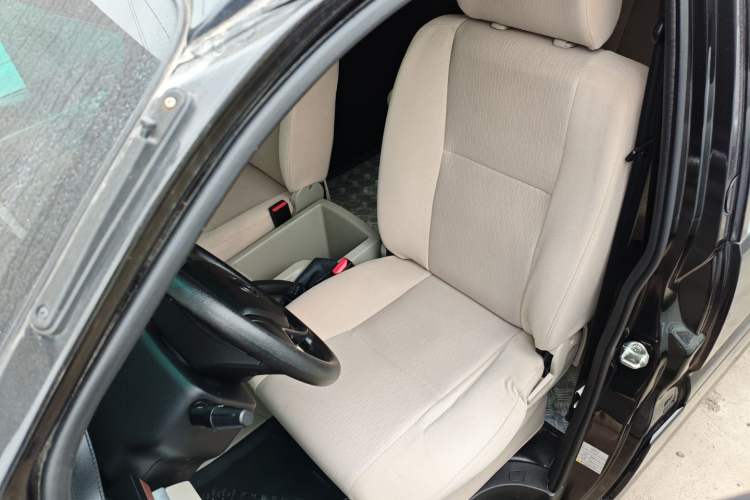 Used FORTHING Lingzhi 2019 M5L 1.6L 7-Seater Exclusive Model China VI Standard
