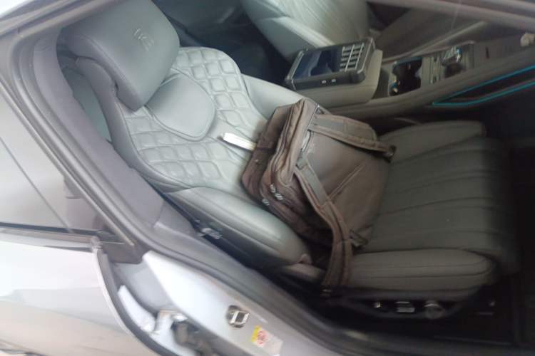 Used BYD Song L EV 2025 Intelligent Driving Version 662 km LiDAR Excellence Edition