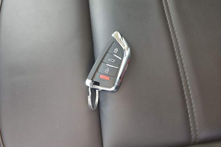 Used Haval H8 2015 2.0T Two-Wheel Drive Comfort Version
