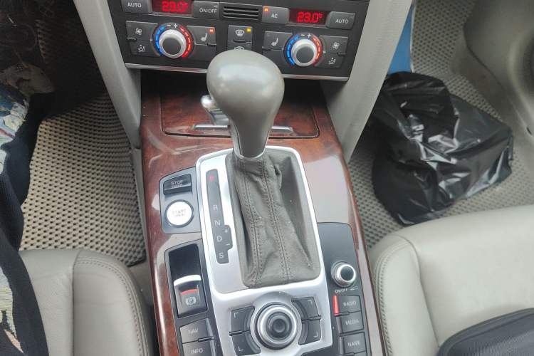 Used Audi A6L 2010 2.4L Comfort Edition Gear Lever