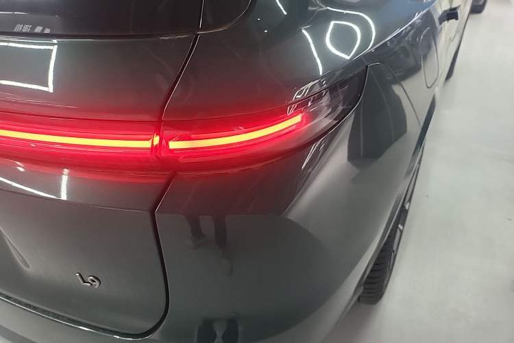 Used Li Auto L9 2025 Ultra Smart Refreshed Edition
