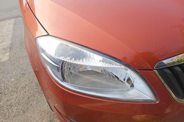 Used Skoda Fabia 2014 1.4L Manual Crystal Edition