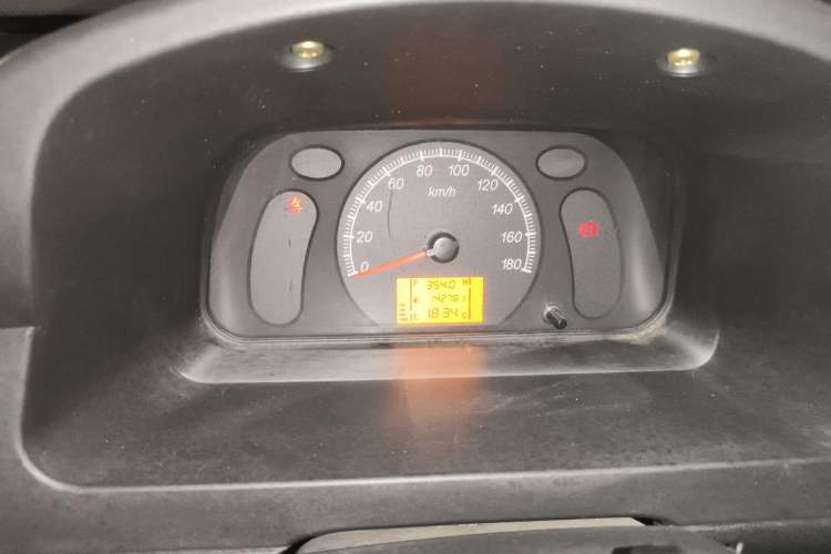 Used Wuling Zhiguang 2015 1.2L Practical LS-I Model
