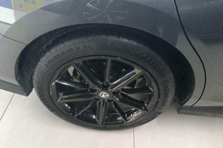 Used CHANGAN UNI-V 2022 1.5T Prestige Version
