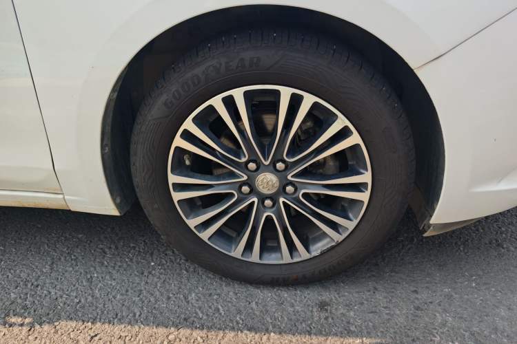 Used Buick GT 2016 18T Dual-Clutch Elite Model