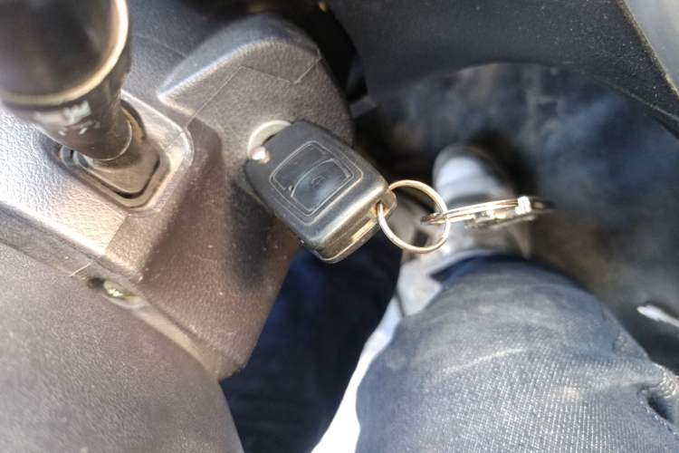 Used CHANGAN KAICHENG Ruixing M90 2021 2.0L Standard Version Flat-Top Liftgate 6-Seater LJ481Q6 Vehicle Key