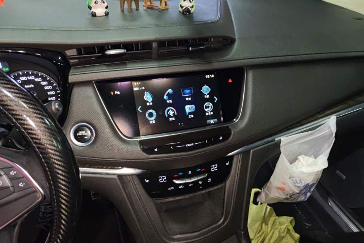 Used Cadillac XT5 2018 25T Luxury Model
