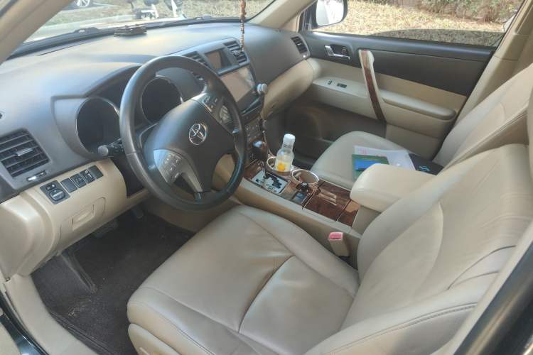 Used Toyota Highlander 2009 2.7L Two-Wheel Drive 7-Seater Luxury Edition
