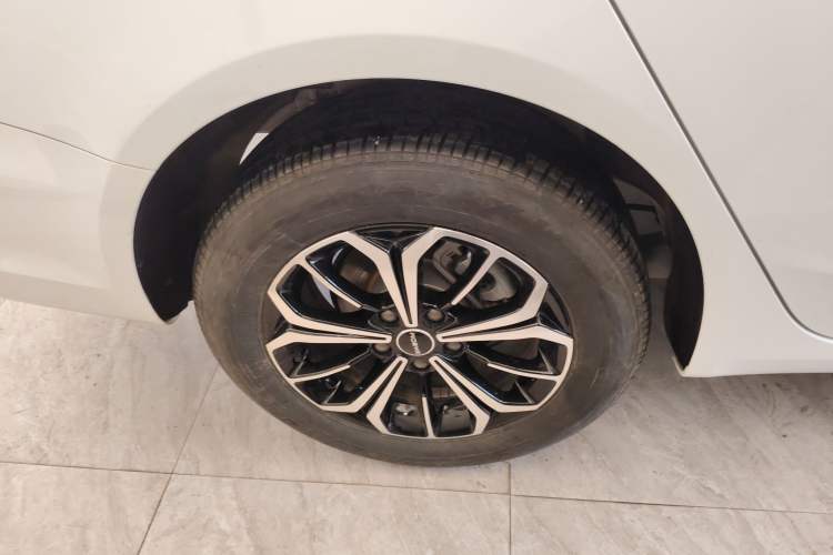 Used Roewe i6 MAX New Energy 2023 EV 420 Skyroof Special Edition
